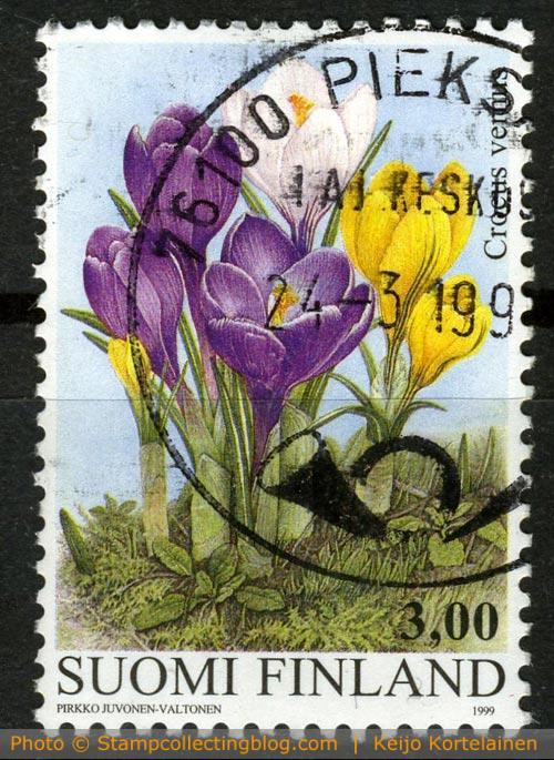 Crocus on Finland 1999 postage stamp. Michel #1476, catalogue value 0.50€.